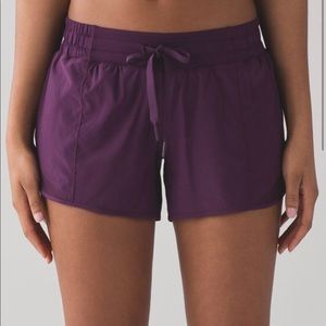 Lululemon Hotty hot short